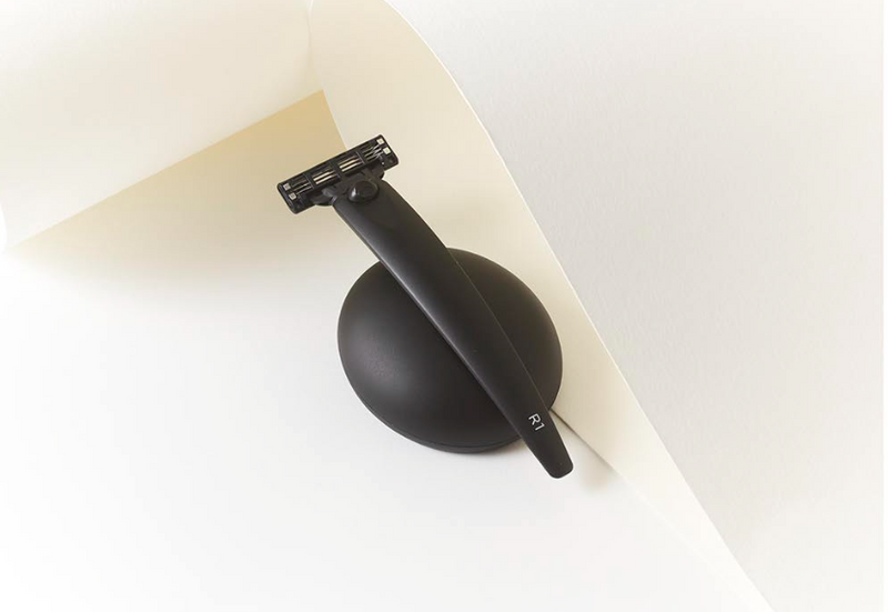 R1 Razor Matte Black and Stand - Gillette Mach3 Razor