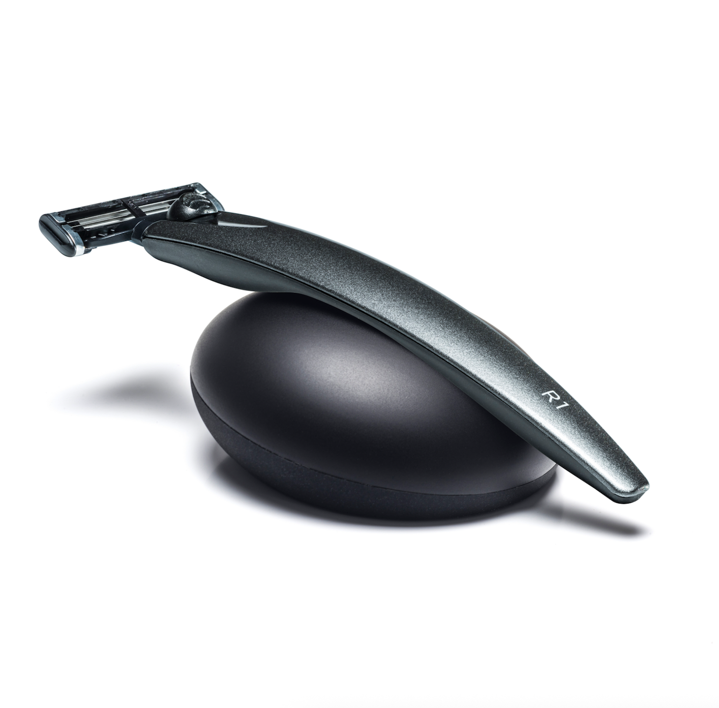 Graphite R1 Razor & Stand | Mach3 Graphite Male Grooming Gift Set