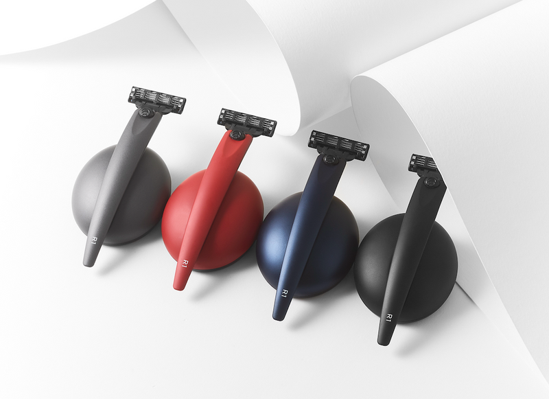 Black R1 Razor & Stand | Mach3 Matte Black Shaving Set For Men